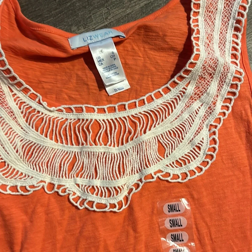 2 NWT Lizwear Lace Neck Tank Tops Green‎ and Orange Size Small - Picture 4 of 5